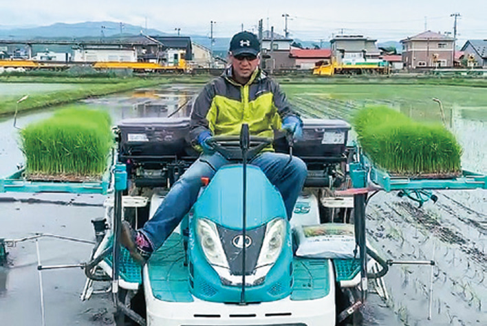 鎌田千市の実家、もち米農家での様子